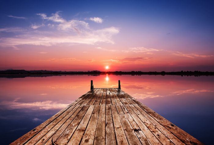 Картинка солнце над горизонтом, закат, вечер, озеро, мостик, пирс